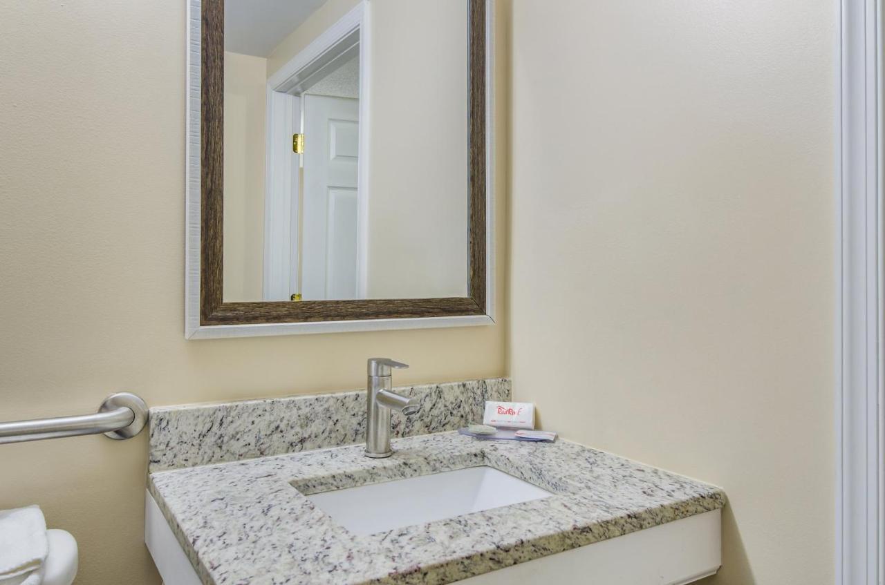 لينشبرج Red Roof Inn Madison Heights, Va المظهر الخارجي الصورة